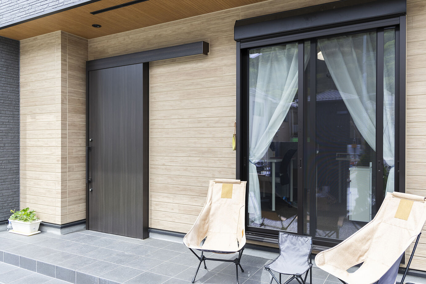 東栄住宅 【延床41.3坪／間取図】１階は人が集う広々としたリビング、2階に家族が寛ぐサブリビングを設けた住まいの建築実例画像20