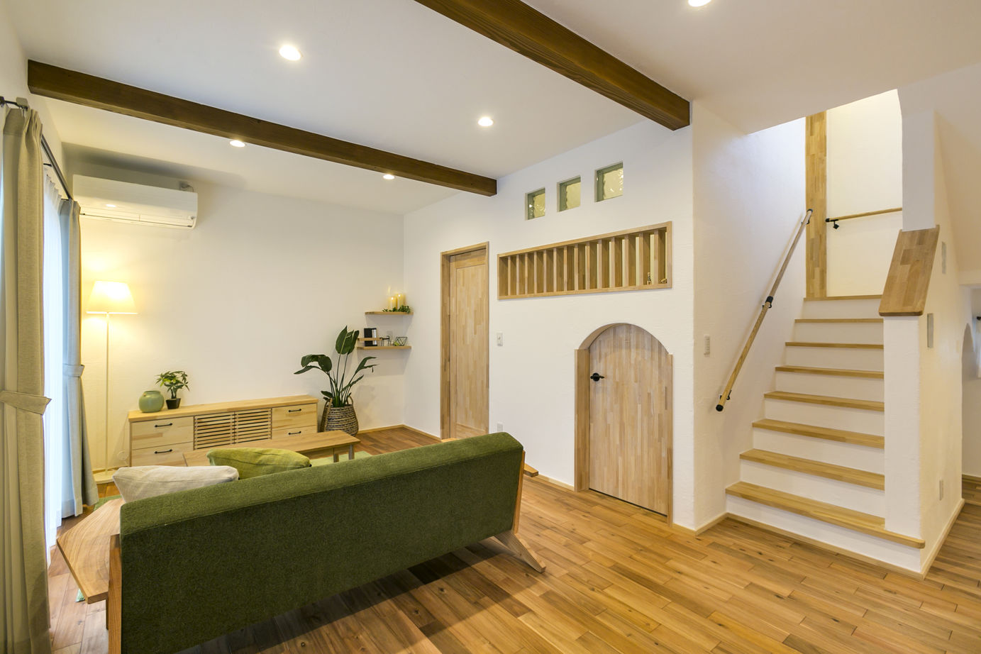 無添加住宅/東野建設工業 【紫波町/2000万円台/塗り壁/無垢材/スキップフロア】秘密基地のようなワクワクがいっぱいの家の建築実例画像3