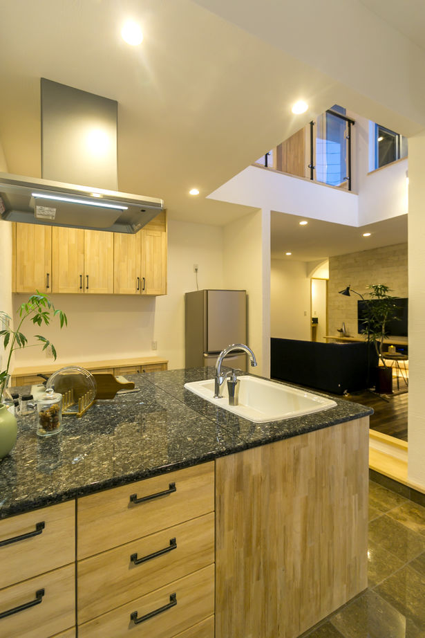 無添加住宅/東野建設工業 【岩手県/吹抜け/43坪/塗り壁/無垢材】思わず立ち止まる「最高級」の住まいの建築実例画像5