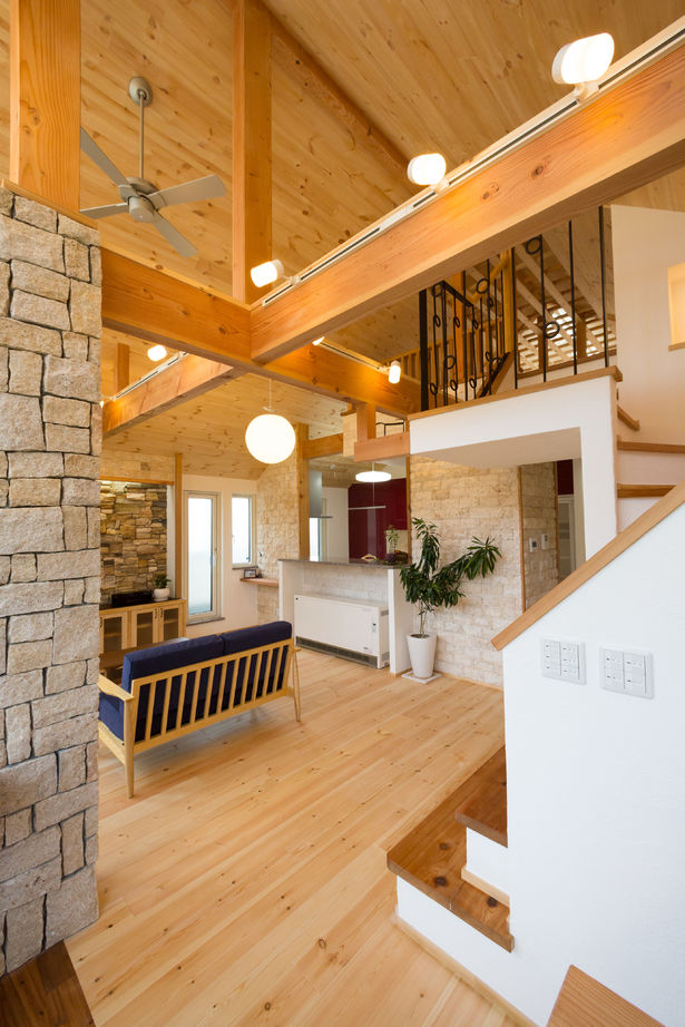 無添加住宅/東野建設工業 【岩手県/吹抜け/塗り壁/無垢材】一瞬で圧倒される 世界でひとつだけの家 の建築実例画像6