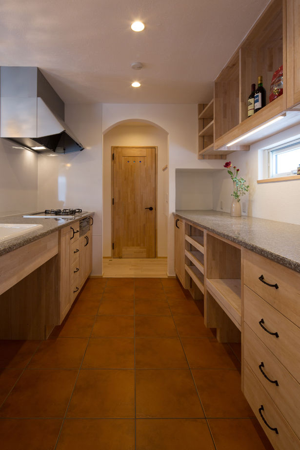 無添加住宅/東野建設工業 【岩手県/吹抜け/二世帯住宅/塗り壁/無垢材】「思い出」を詰め込んだ二世帯住宅の建替えの建築実例画像6