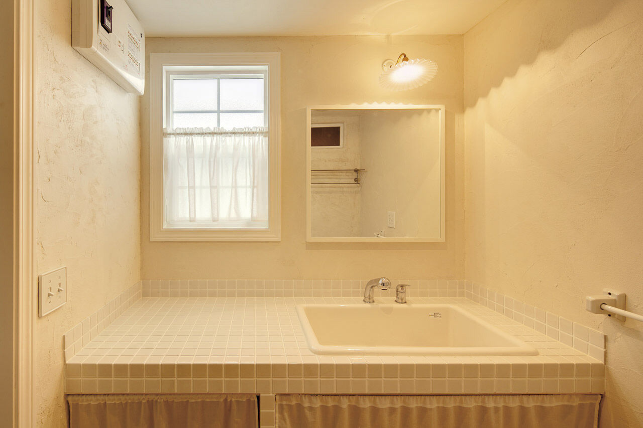 フラワーホーム 【1530万円/自然素材/24.8坪狭小地/タイルキッチン】無垢床も塗り壁も！憧れのナチュラルハウスが予算内の建築実例画像7