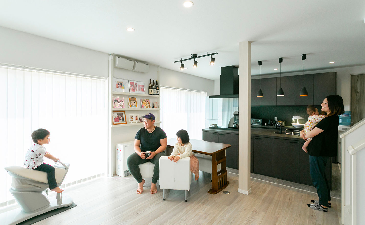 Suumo 代 5人家族 6ldk 最上級グレードのアイランドキッチンを選んでも 予算を下回る価格で実現 昭和建設 の建築実例詳細 注文住宅