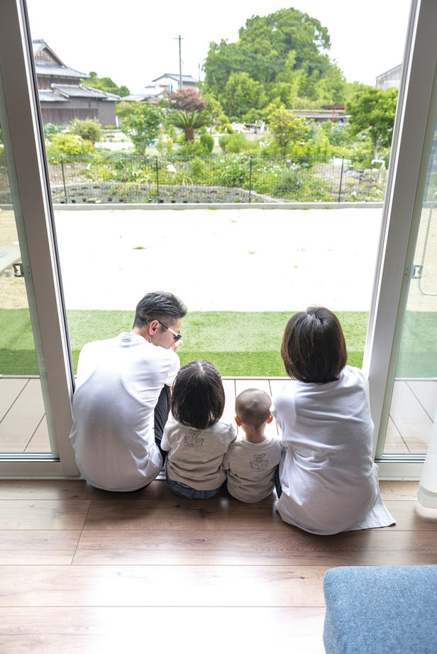 昭和建設 平屋でもリビングは天井高4.4ｍの開放感。パパのトレーニングや家事ラクにも配慮した、アイデア満載の家の建築実例画像19