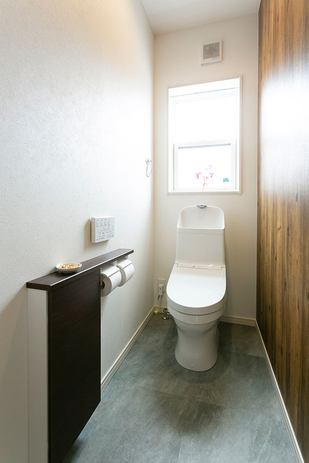 昭和建設 【2200万円台で建てた家／間取り図有】天井高4.3ｍの開放的なリビングとスキップフロアが魅力の平屋の建築実例画像19