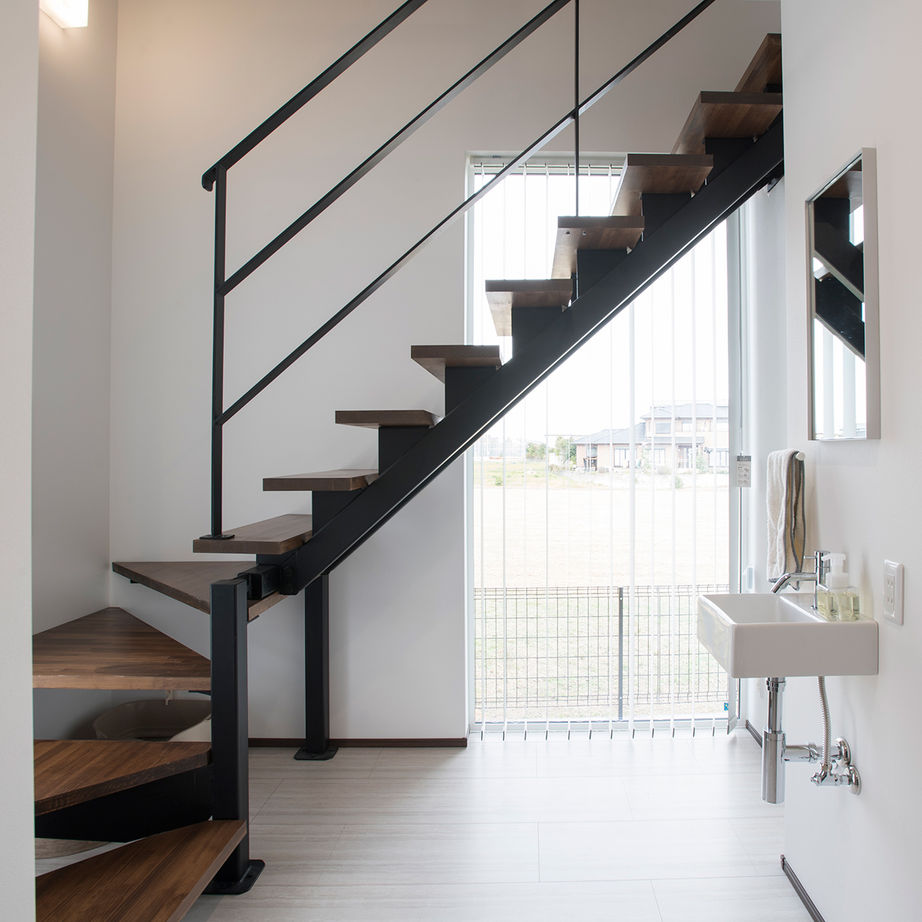 昭和建設 【2500万円台で建てた家／間取り図有】プライバシーと開放感が両立！ルーフバルコニー付・2階リビングの家の建築実例画像3