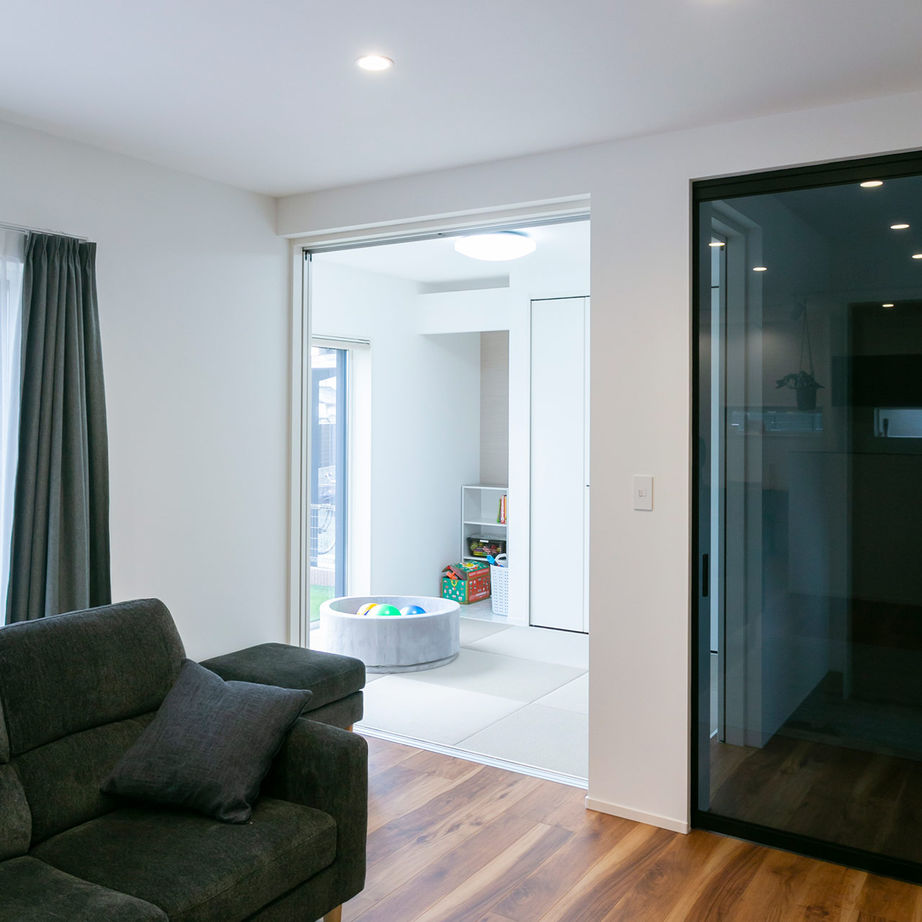 昭和建設 【2200万円台で建てた家／間取り図有】キッチンから家族を見守るクリアな視界で、家事と子育てを両立！の建築実例画像4