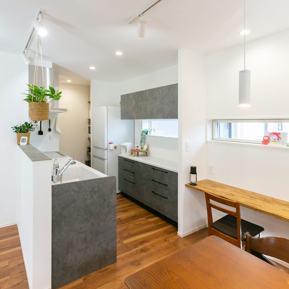 昭和建設 【2200万円台で建てた家／間取り図有】キッチンから家族を見守るクリアな視界で、家事と子育てを両立！の建築実例画像6