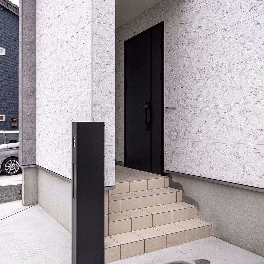 昭和建設 【2300万円で建てた家／間取り図有】20代で実現！広いリビングとこだわりのエクステリアが映える家の建築実例画像10