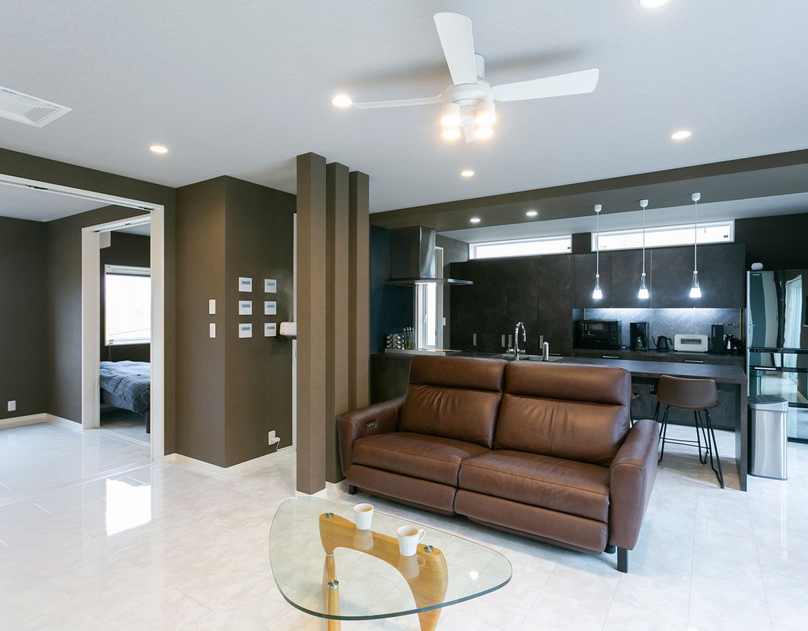 昭和建設 【2000万円～2499万円で建てた家／間取り図有／平屋】リゾートホテルをコンセプトにセカンドライフを満喫の建築実例画像2