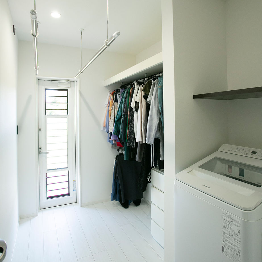 昭和建設 【2100万円台で建てた家／間取り図有】和空間がある広々リビングで、家族や友人と賑やかな週末を！の建築実例画像9