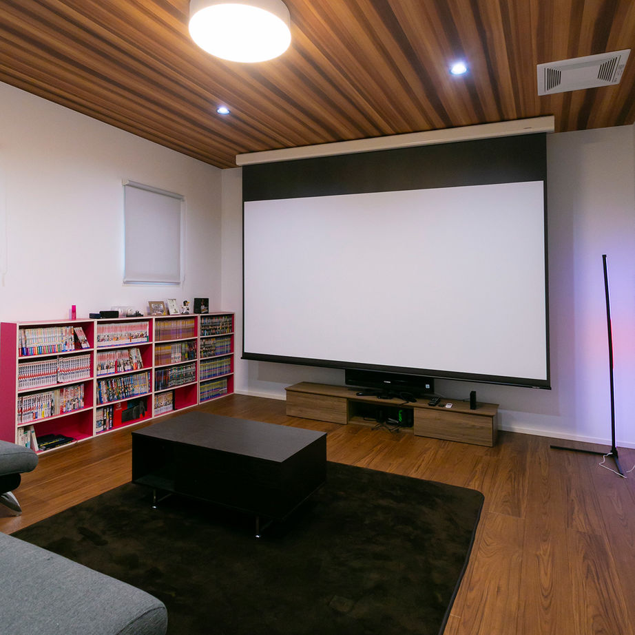 昭和建設 【間取り図有／ビルトインガレージ】家族や友人とワイワイ過ごす、シアタールームやスキップフロアがある家の建築実例画像8