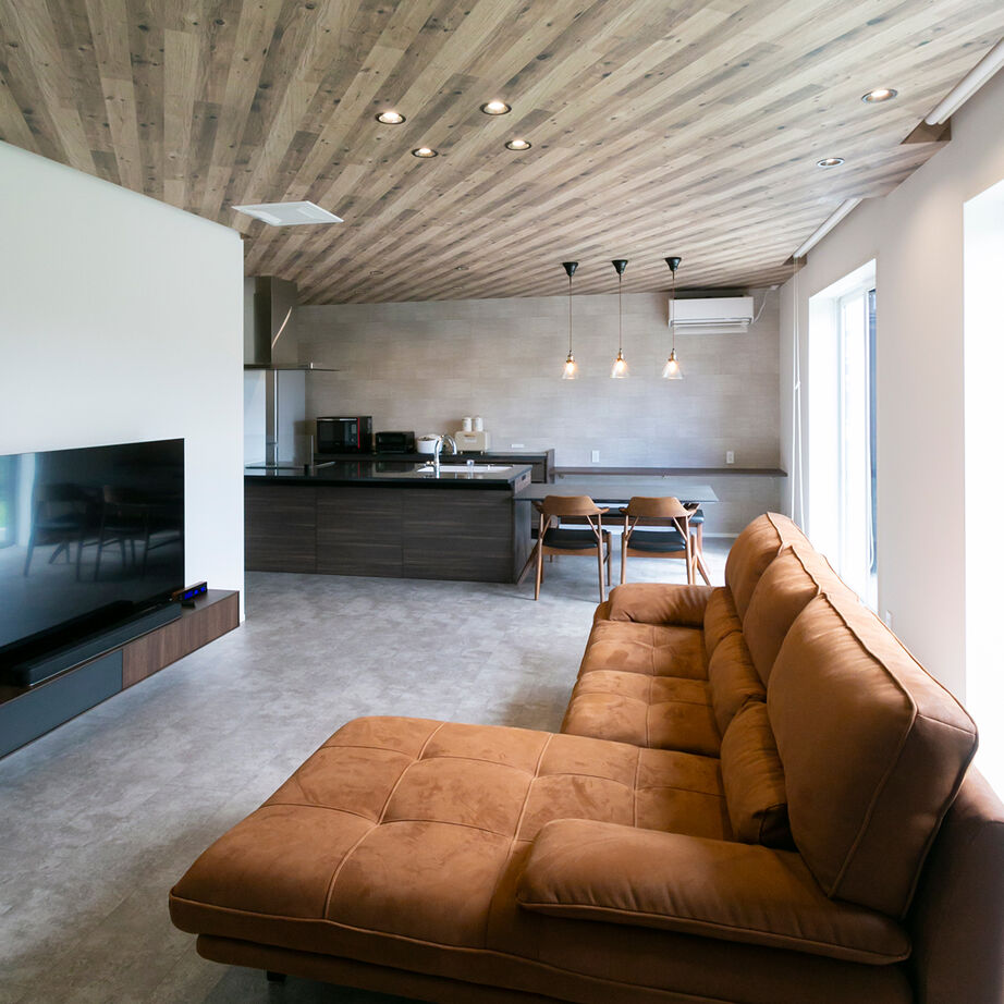 昭和建設 【2500万円で建てた家／間取り図有】平屋と2階建てのいいとこどり！欲しい空間と回遊動線を叶えた1.5階建ての建築実例画像2