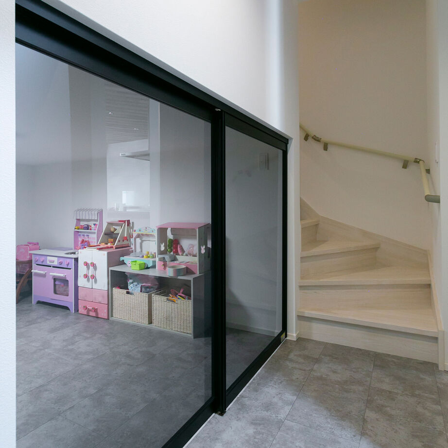 昭和建設 【2500万円で建てた家／間取り図有】平屋と2階建てのいいとこどり！欲しい空間と回遊動線を叶えた1.5階建ての建築実例画像10