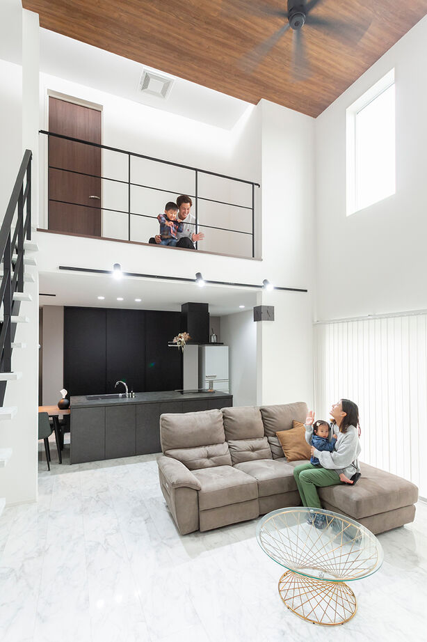 昭和建設 【2800万円台で建てた家／間取り図有】吹抜けリビングとモダンな和室で美しく暮らすホテルライクな家の建築実例画像6