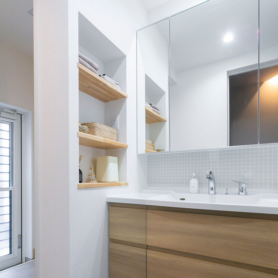 昭和建設 【間取り図有】家事のひと手間を減らせる水まわりのアイデアが光る。美しく、快適に、楽しく暮らす家の建築実例画像8