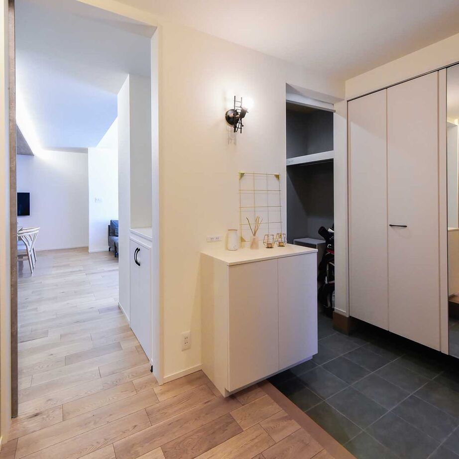 昭和建設 【2000万円～2499万円で建てた家／間取り図有／平屋】吹き抜けのある27畳のLDKと回遊動線が魅力！の建築実例画像8