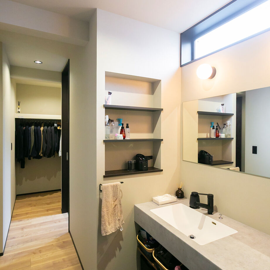 昭和建設 【2500万円～2999万円で建てた家／間取り図有】プラスαの予算を抑え「シンプルにカッコいい」を目指した家の建築実例画像4