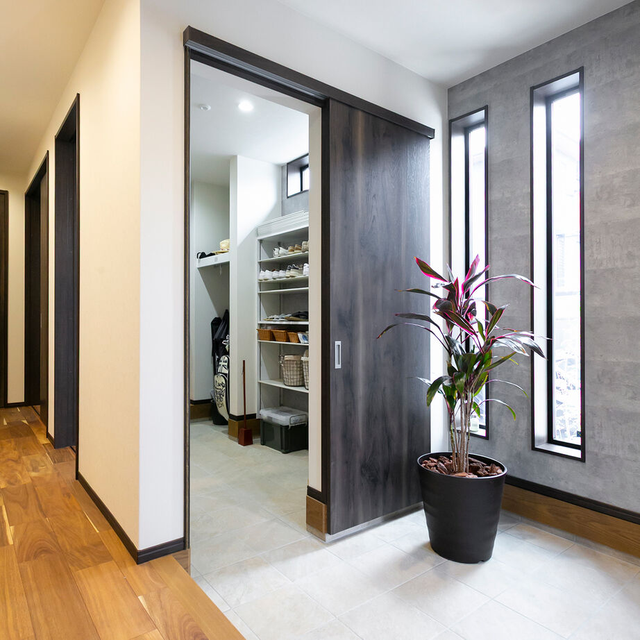 昭和建設 【2700万円台で建てた家／間取り図有】気兼ねなく過ごせる回遊動線で、「家事」も「娘の里帰り」も快適にの建築実例画像4