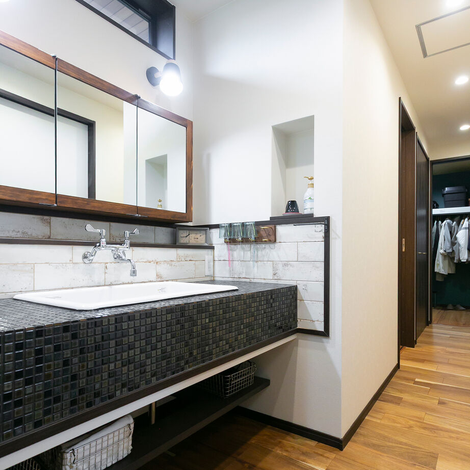 昭和建設 【2700万円台で建てた家／間取り図有】気兼ねなく過ごせる回遊動線で、「家事」も「娘の里帰り」も快適にの建築実例画像8