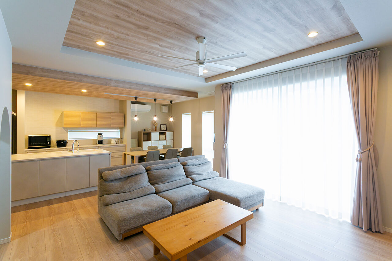 昭和建設 【2000万円～2499万円で建てた家／間取り図有】淡色でまとめたコーディネートが素敵なジャパンディスタイルの建築実例画像2