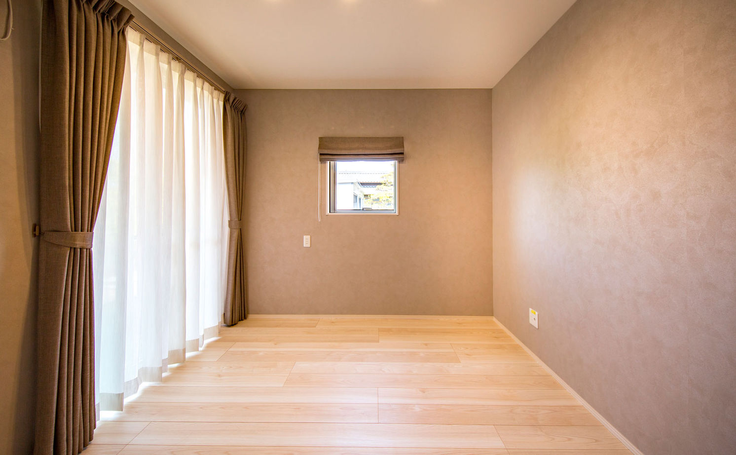 三和木 【檜の深い軒×和モダンの小さな平屋/30坪】「キッチンが映えるよう、mm単位までこだわってくれました」の建築実例画像11