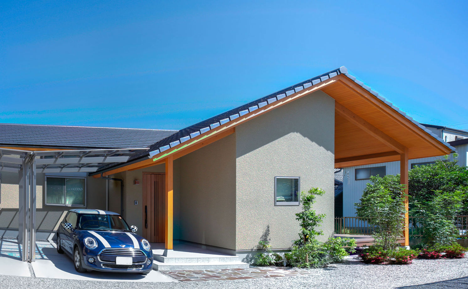 三和木 【檜の深い軒×和モダンの小さな平屋/30坪】「キッチンが映えるよう、mm単位までこだわってくれました」の建築実例画像14