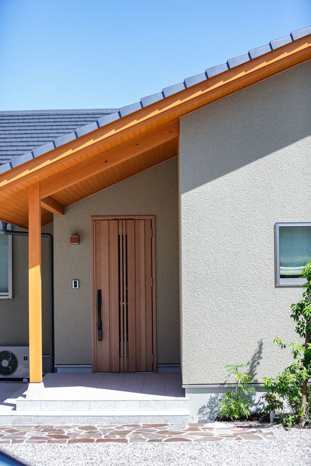 三和木 【檜の深い軒×和モダンの小さな平屋/30坪】「キッチンが映えるよう、mm単位までこだわってくれました」の建築実例画像18