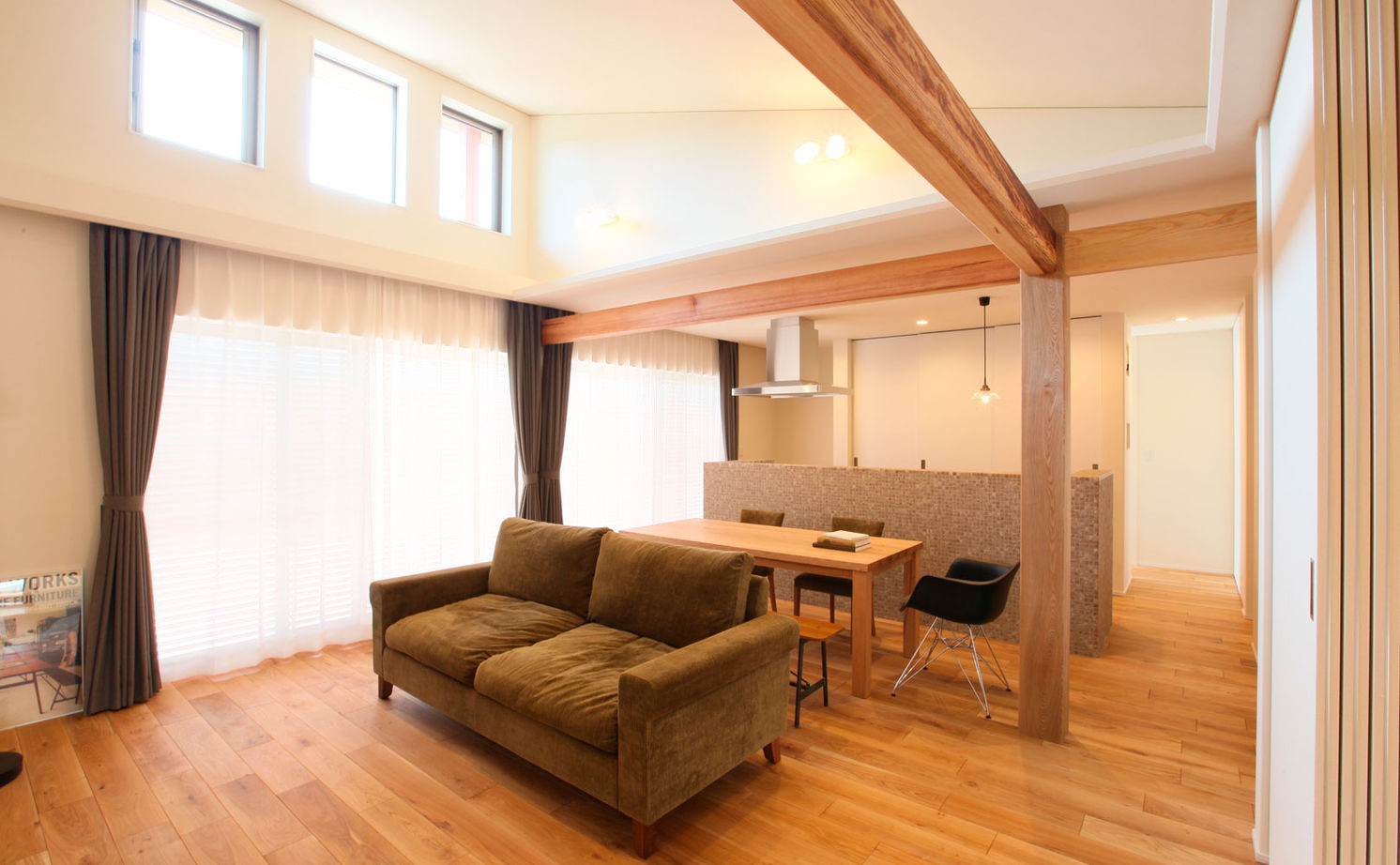 三和木 【平屋×土間収納】庭とのつながりを感じられる家【間取り図有】の建築実例画像2