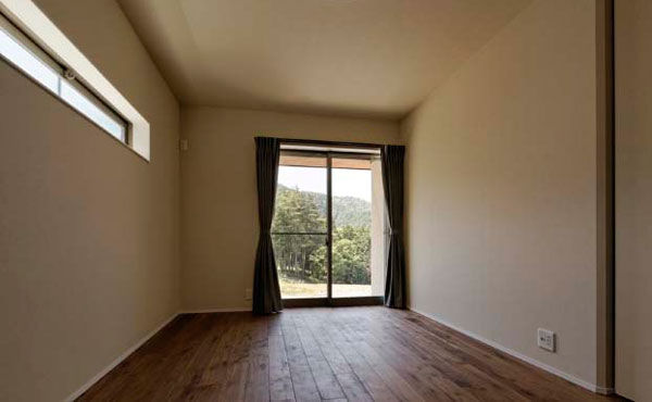 三和木 【平屋×土間収納】庭とのつながりを感じられる家【間取り図有】の建築実例画像13