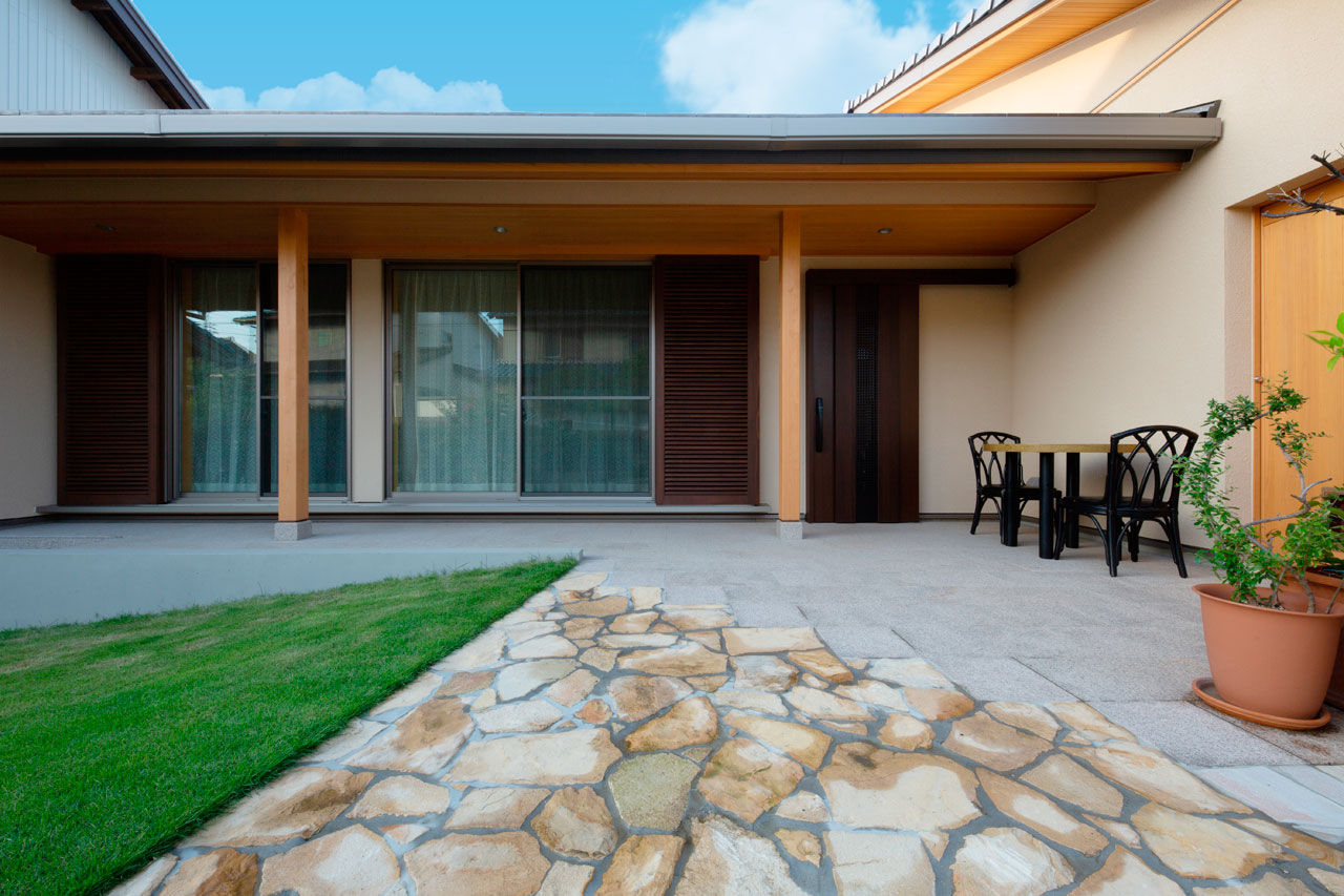 三和木 【軒下テラスの平屋×広い土間】趣味を楽しむ粋な平屋。船底天井や建具…職人の手仕事にも見惚れる（知多）の建築実例画像4