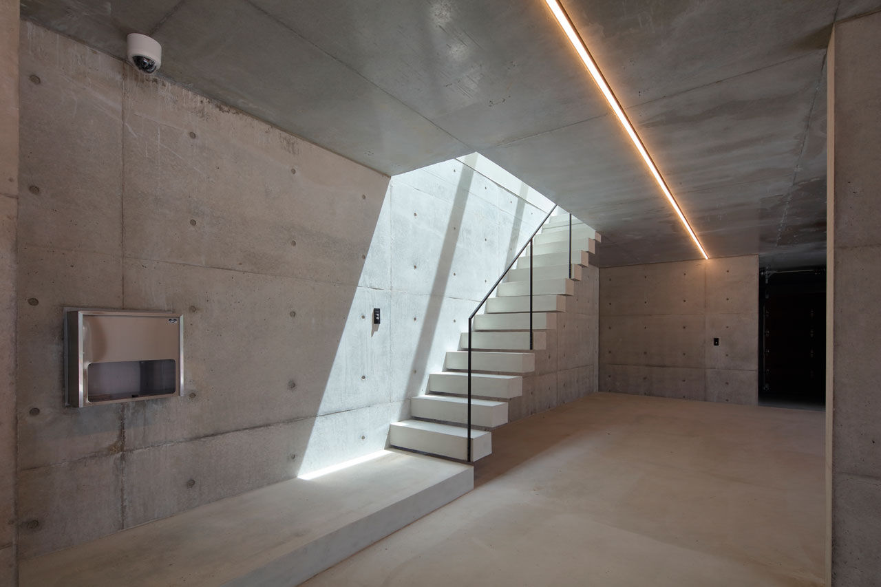 三和木 【ガレージハウス×混構造】木の温もりとRCの質感が溶け合う家。建築家が描く世界観を、隙なく美しく！の建築実例画像6