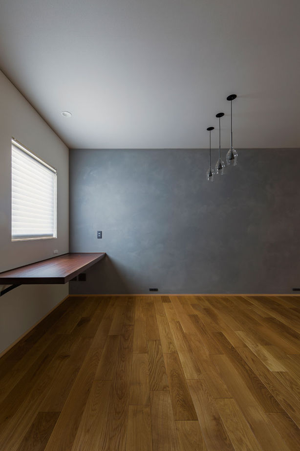 三和木 【モルタル壁×シンプルモダン×37坪】素材の質感と優しい陰影に満ちた、子どもたちの感性を育む家の建築実例画像4