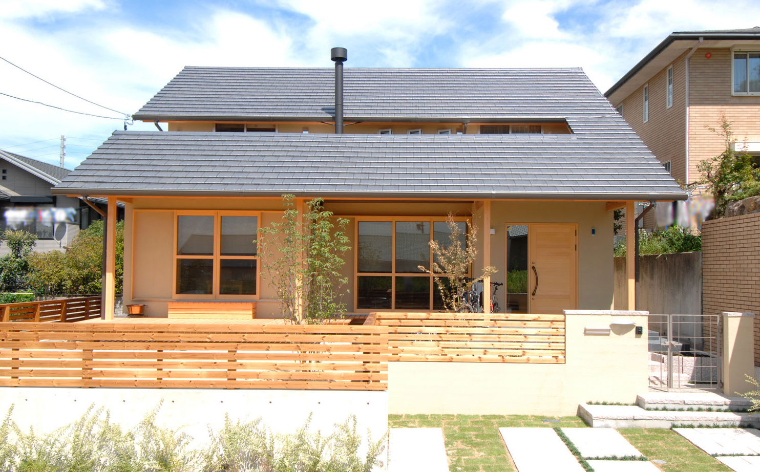 三和木 【土間×薪ストーブ×大屋根×42坪|間取り有】飴色の無垢が愛おしい。10年を経て、より魅力を増す和モダンの建築実例画像4