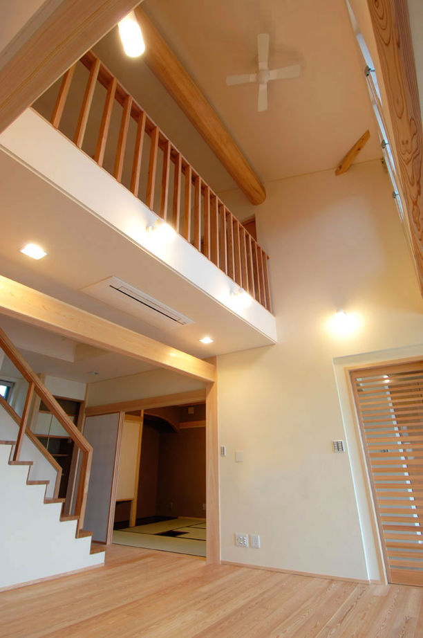 三和木 【土間×薪ストーブ×大屋根×42坪|間取り有】飴色の無垢が愛おしい。10年を経て、より魅力を増す和モダンの建築実例画像18