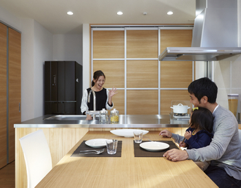 ロイヤルハウス 木と自然素材が調和したモダン空間　親子が笑顔になる開放的な住まいの建築実例画像7