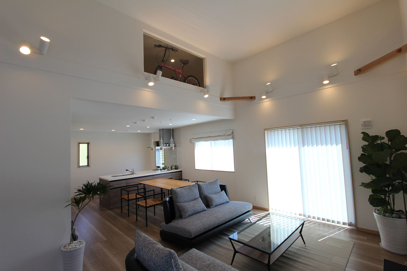 ロイヤルハウス モノが多くてもスッキリ片付く。プラスαの空間が生み出すゆとりと楽しさのある暮らしの建築実例画像3