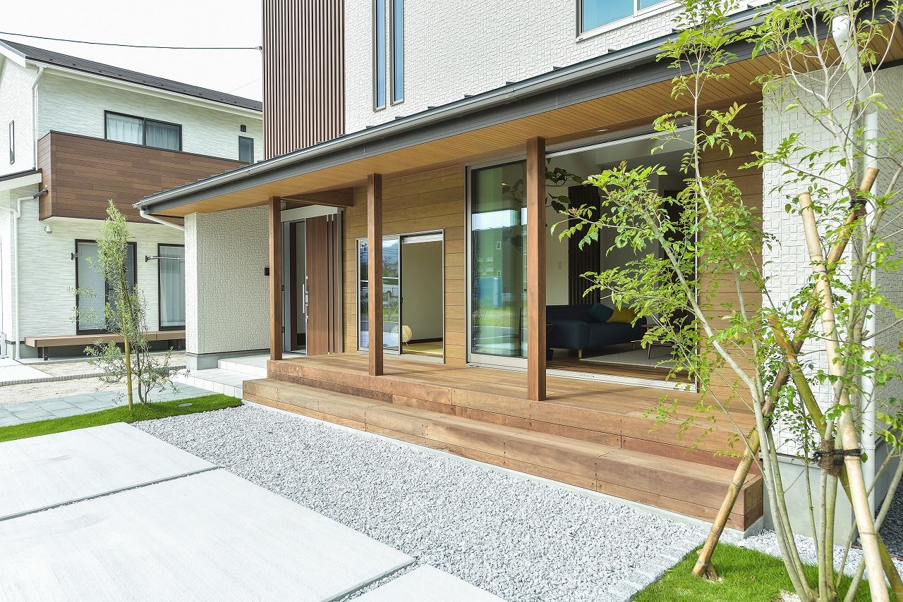 ロイヤルハウス 伝統的な和テイストと現代の暮らしにマッチした機能を融合。天然木の魅力を実感できる“木心地”のいい家の建築実例画像3