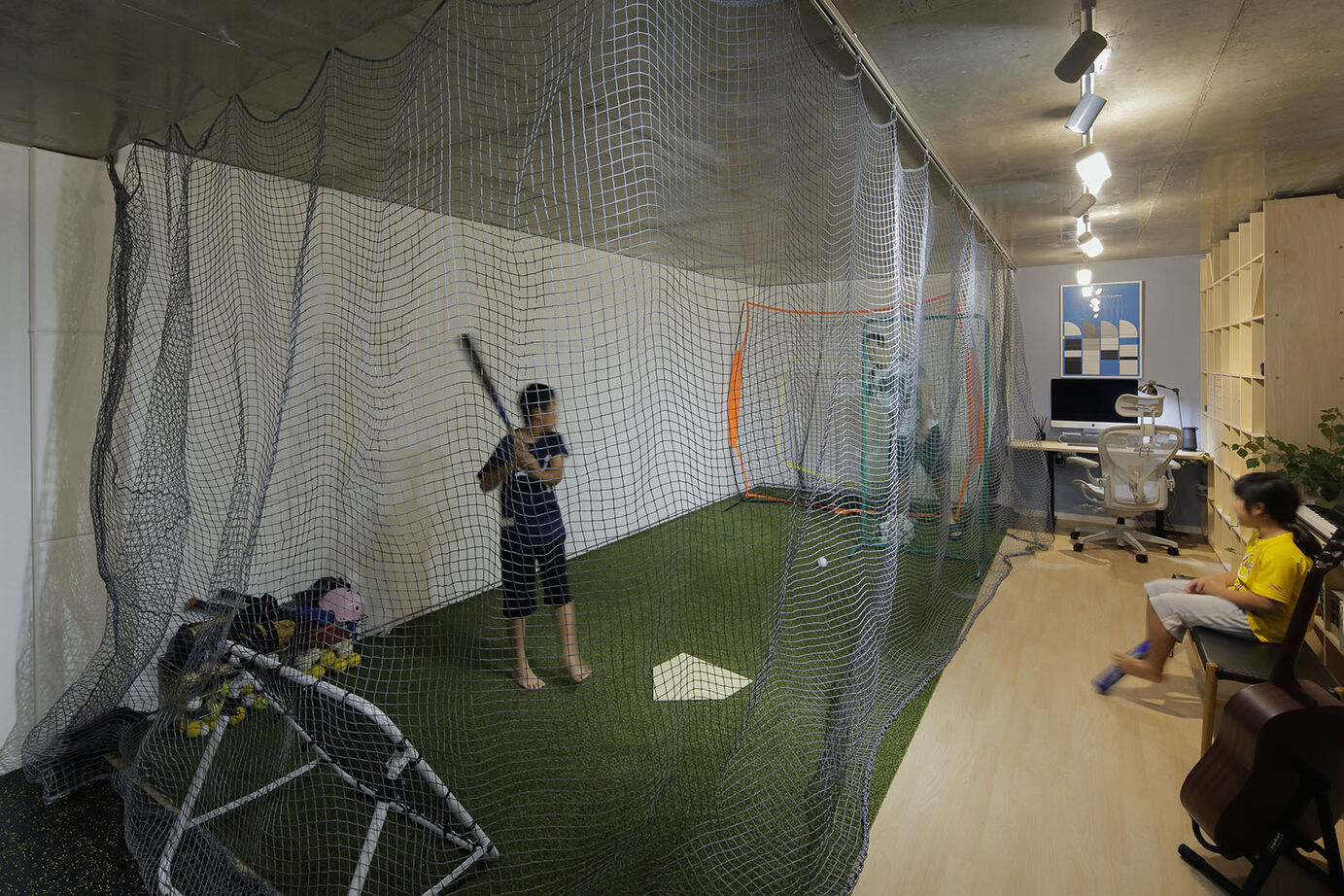 僕らの家 【6000万円～6499万円／地下室／ビルトインガレージ／間取り】7人家族の遊び心がたっぷり詰まった住まいの建築実例画像3