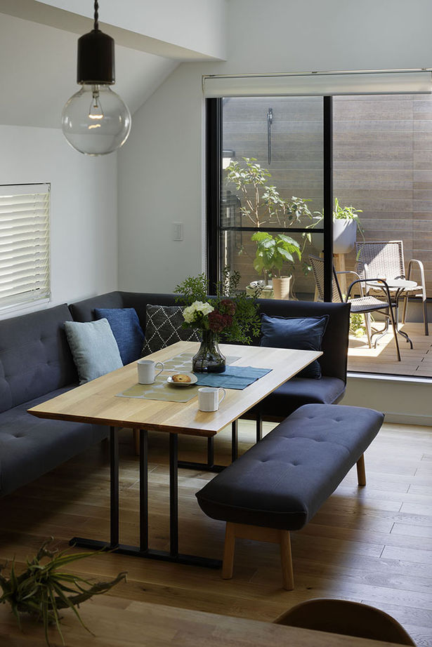 僕らの家 【2500万円～2999万円／狭小／3階建／2階リビング】吹き抜けや天窓、広々テラスで快適に暮らす家の建築実例画像5