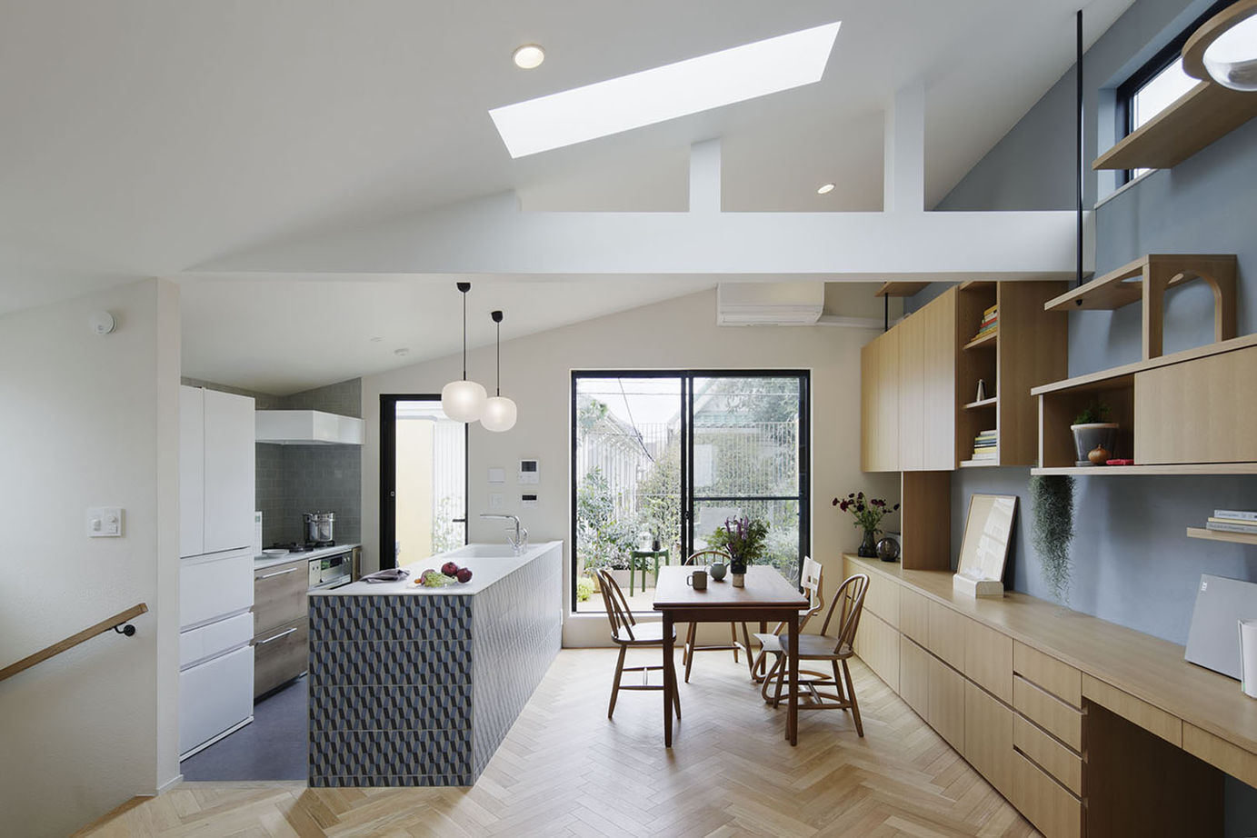 僕らの家 【6000万円～6499万円／地下室／2階リビング／間取り】緑を楽しむ開放的なLDKとホームシアターを楽しむ家の建築実例画像5