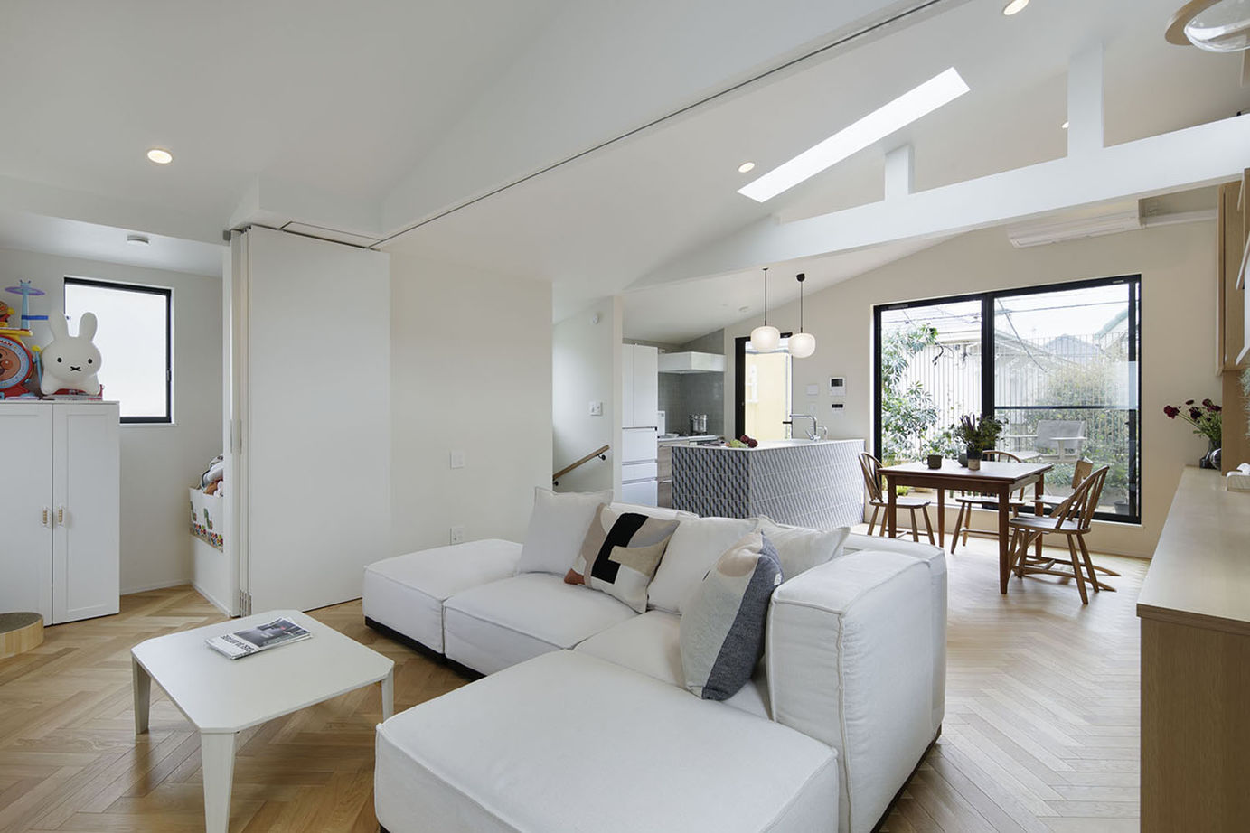 僕らの家 【6000万円～6499万円／地下室／2階リビング／間取り】緑を楽しむ開放的なLDKとホームシアターを楽しむ家の建築実例画像6