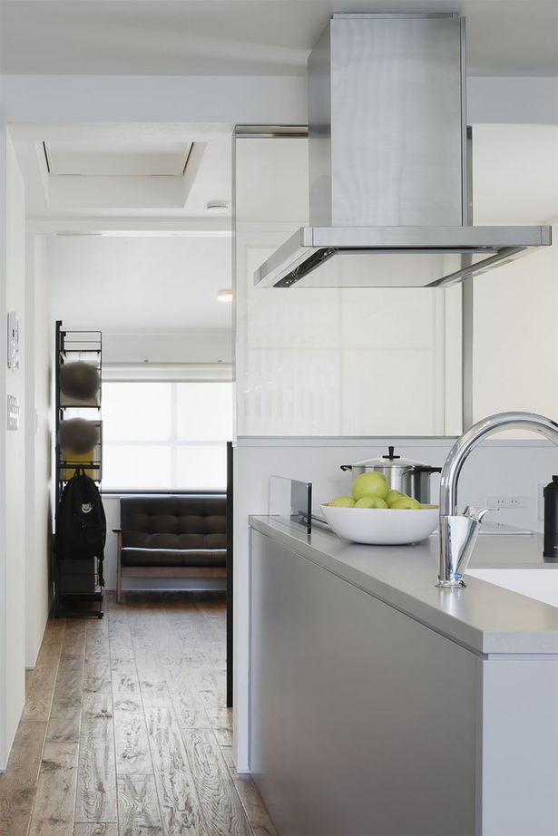 僕らの家 【3500万円～3999万円／狭小／2階リビング／間取り】上下階をつなぐスタイリッシュな階段室のある家の建築実例画像6