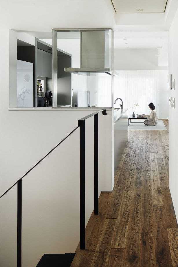 僕らの家 【3500万円～3999万円／狭小／2階リビング／間取り】上下階をつなぐスタイリッシュな階段室のある家の建築実例画像10