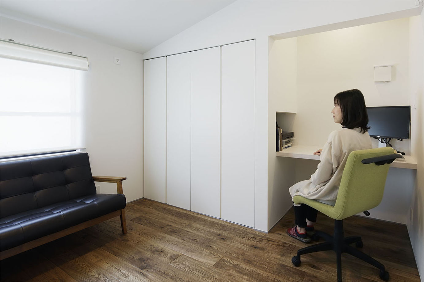 僕らの家 【3500万円～3999万円／狭小／2階リビング／間取り】上下階をつなぐスタイリッシュな階段室のある家の建築実例画像12