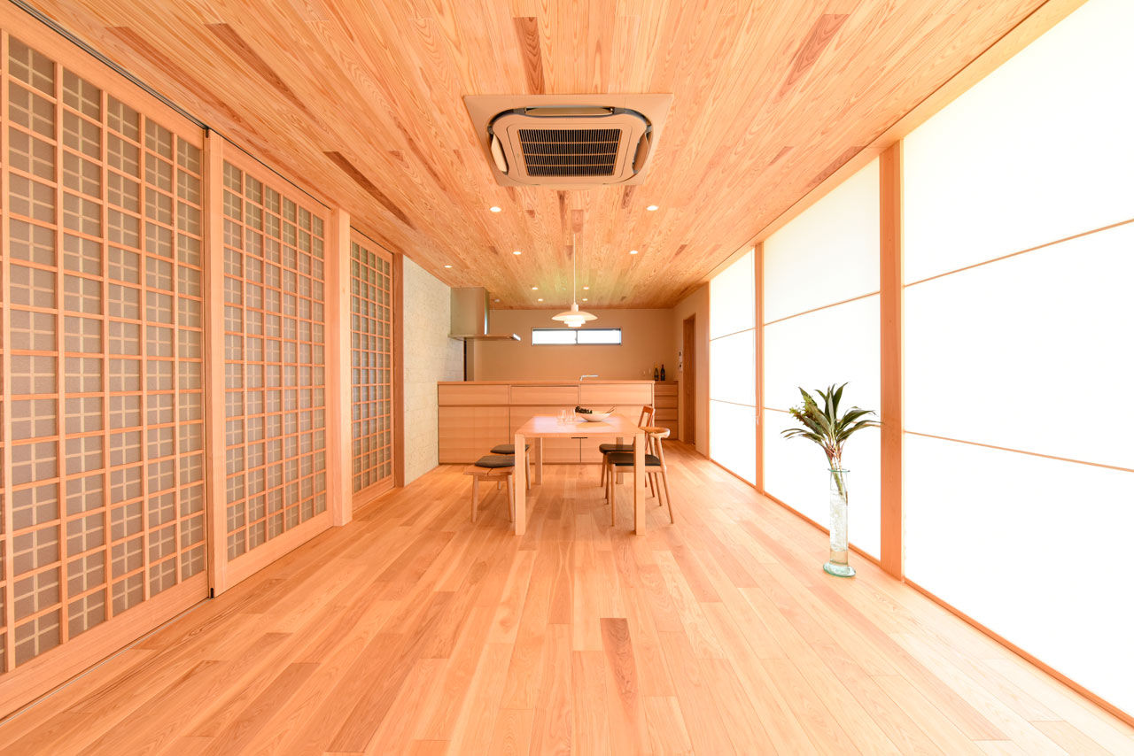 ウェールホーム 【34坪×平屋×和モダン×造作たっぷり】リビングの大窓で自然と溶け合う平屋。無垢に包まれ抜群の心地よさの建築実例画像3