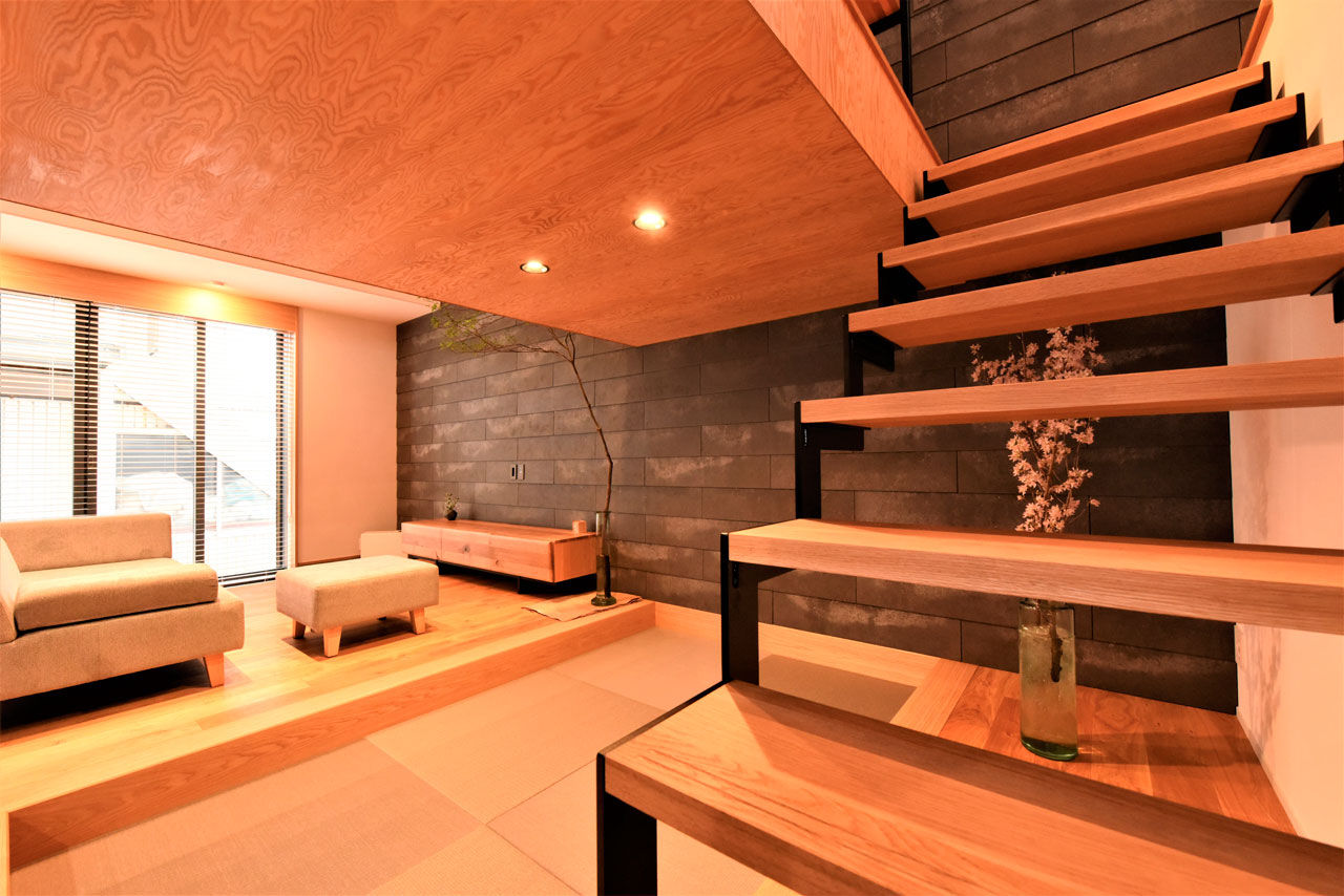 ウェールホーム 【40坪×2000万円台×スキップフロア】中２階の勉強スペースを見守れる無垢のリビングで、かっこよく子育ての建築実例画像2