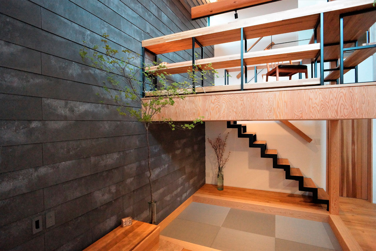 ウェールホーム 【40坪×2000万円台×スキップフロア】中２階の勉強スペースを見守れる無垢のリビングで、かっこよく子育ての建築実例画像7