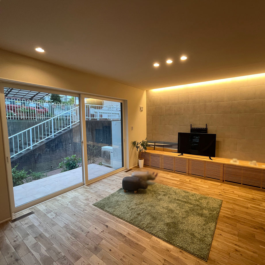 エイジングハウス 【間取り図有/2000万円台前半/29.3坪/2LDK】北欧カフェ風キッチンがある癒しの家の建築実例画像