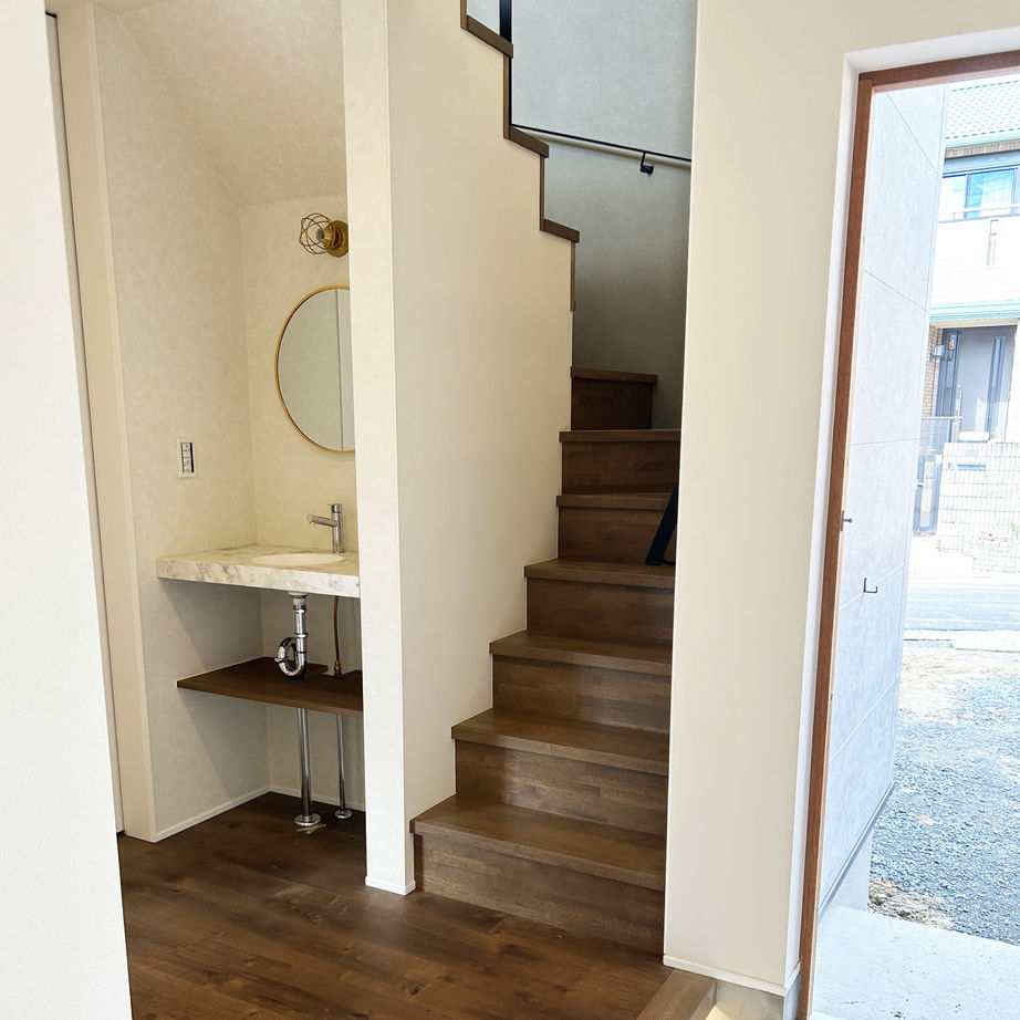 エイジングハウス 【間取り図有/3000万円台】デザイン×光で理想の空間。建築家と建てる”好き”を最大限に詰め込んだ家の建築実例画像4